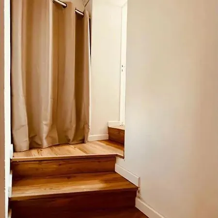 Maison En Pierre Avec Cour 빌라