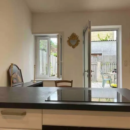 Maison En Pierre Avec Cour 빌라 *