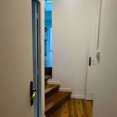 Maison En Pierre Avec Cour 빌라 Virelade